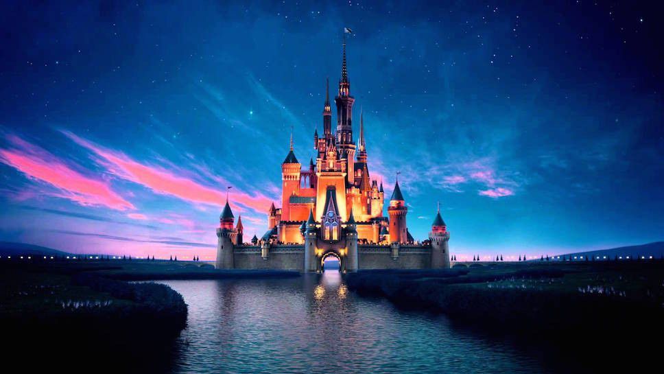 Disney se vyhne kinům, novou verzi filmu Mulan vypustí online